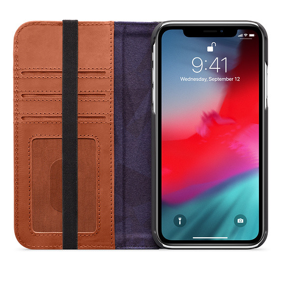 「Decoded Leather Wallet Case」