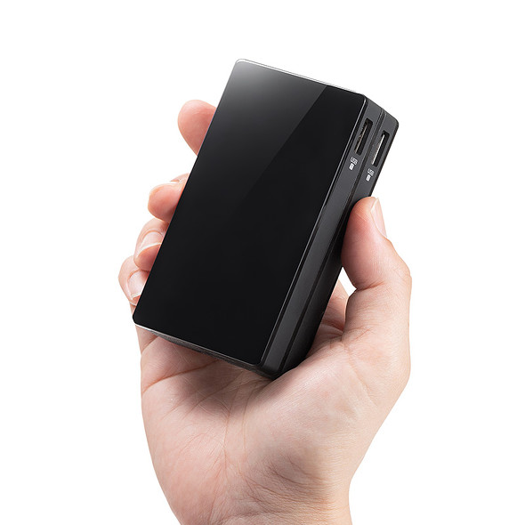 AC充電器一体型モバイルバッテリー「700-BTL028BK」