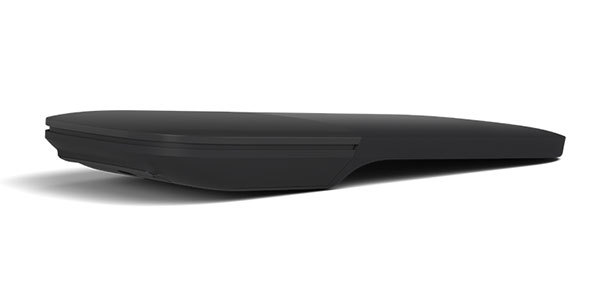 たたんでスマートに持ち運べる薄型マウス「Arc Mouse」
