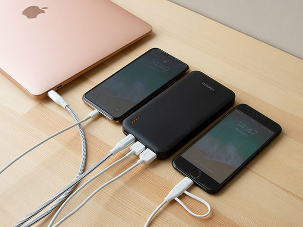 写真は3端末同時充電可能な「cheero Bloom 10000mAh」