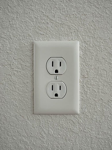 あれにもこれにも電源供給できる「電源タップ」