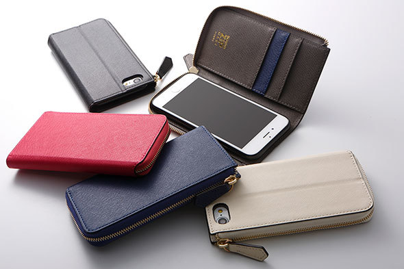 中にはファスナータイプの留め具も。画像はDeff「ROUND ZIP CASE」