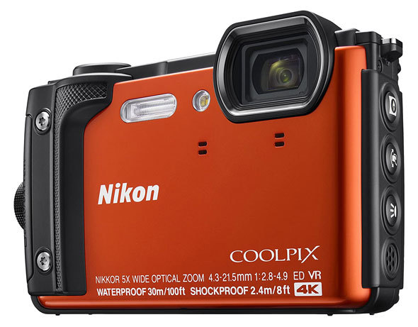 「COOLPIX（クールピクス）W300」