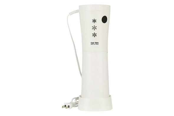 パール金属「クールリッチ 電動ハンディかき氷器」