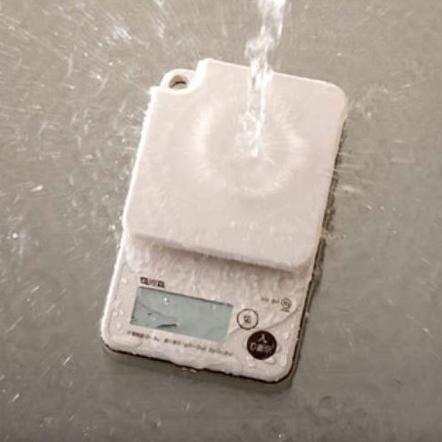 タニタ「デジタルクッキングスケール KW-301」