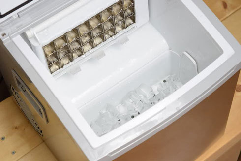 製氷機：製氷スピードと氷の質のどちらを優先するか？