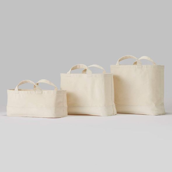 無印良品「持ち手付帆布長方形バスケット 特大」