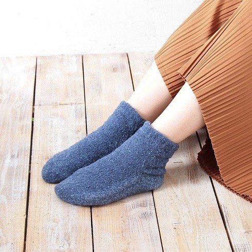 SocksDEPO「モコモコ先丸ソックス」