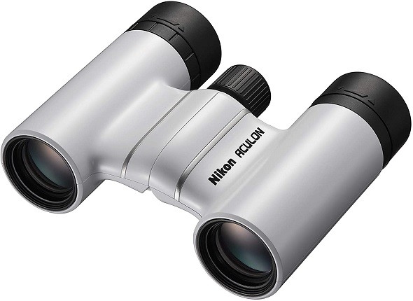 ニコン「双眼鏡 アキュロンT02」