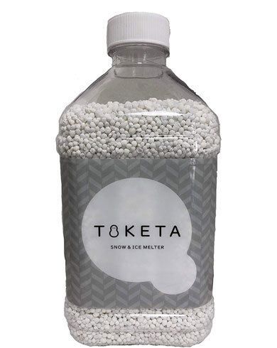 除雪、雪かき用品:融雪剤は、ボトル型が扱いやすい