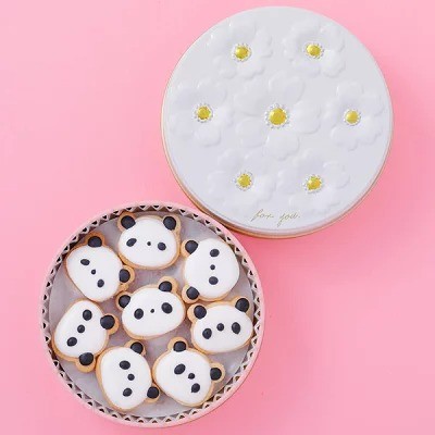 KUMI茶菓「パンダクッキー缶」