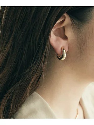 SMELLY「リッタイメタルフープイヤリング」