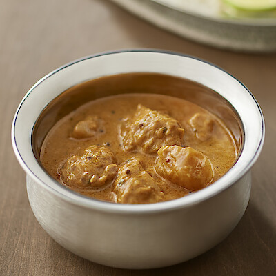 素材を生かしたカレー ケララチキン