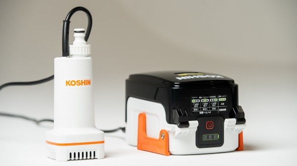 ポータブル充電式水中ポンプ「SSP-1820」