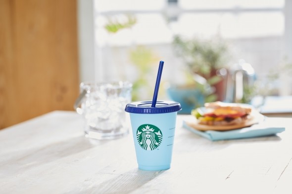 「カラーチェンジング リユーザブル コールド カップ」