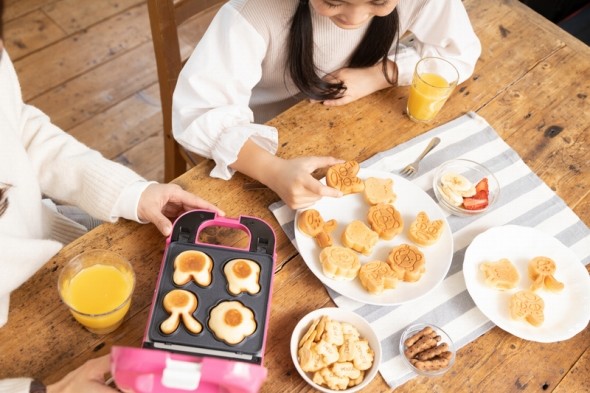 「たべっ子どうぶつカステラメーカー」