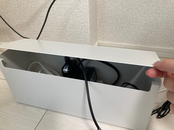 無印良品「スチールタップ収納箱フラップ式」
