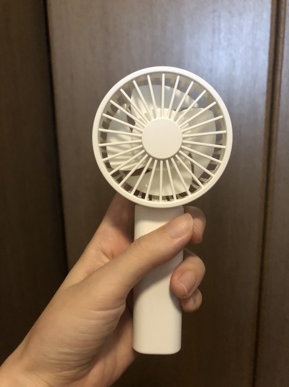無印良品「充電式コンパクトハンディファン」