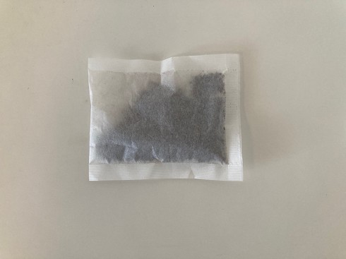 ニトリ「たてよこ置けるワンプッシュ冷水筒 茶こし付き(2.1L)」