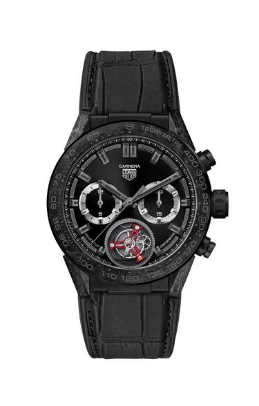 マットブラックを基調としたデザインのクロノグラフ