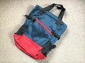 【ワークマン】人気の「1900円の撥水2WAYバッグ」を使ってみた 驚きの収納力! トート&リュックになって、コンパクトにもなる「優秀バッグ」でした