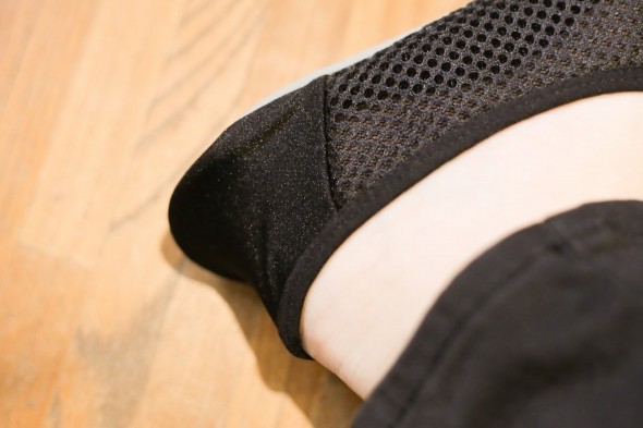 かかとを踏んでも使える