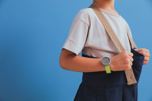 三栄コーポレーション「YOT WATCH」
