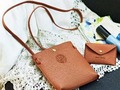 レザー調のポシェットがシンプル＆おしゃれ！　「リンネル」11月号の付録は「ネストローブ」のトートとポシェット