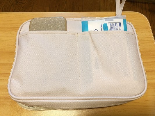 宝島社「とんかつ まい泉 マルチポーチ」