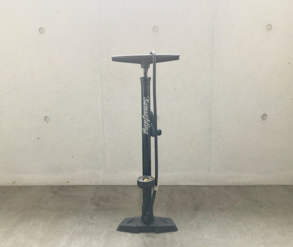 自転車用空気入れ