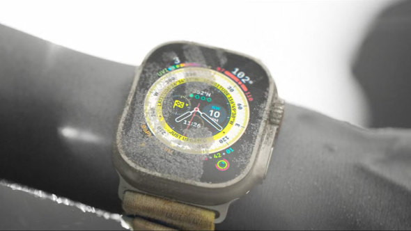 アウトドアモデルの「Apple Watch Ultra」