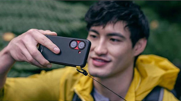 「Zenfone 9 Connex Accessories Set」の使用イメージ