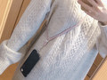 3COINSの大人気「スマホストラップ」（330円）はおしゃれなくすみカラー＆お出かけが快適に　安くてカラバリ豊富なので複数持ちにも！