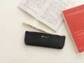 アクアスキュータムの「万年筆＆本革ペンケース」がムックとして登場！　新生活のプレゼントにも