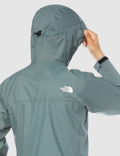 登山向けアウトドアジャケット