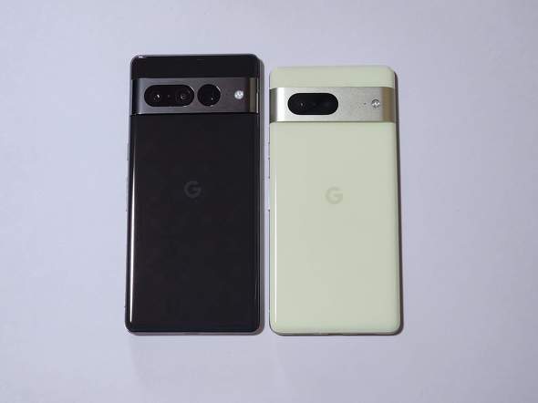 Google Pixel 7(左)とPixel 7 Pro