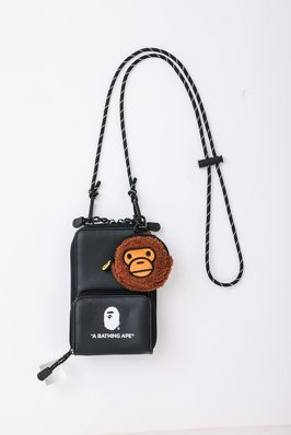 宝島社「BAPE KIDS by a bathing ape 2023 AUTUMN／WINTER COLLECTION じゃばら式BLACKスマホショルダー＆マイロコインケースBOOK」