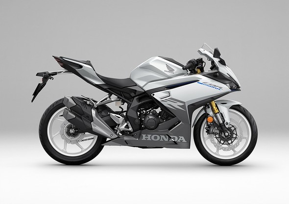 250ccフルカウルスポーツバイク