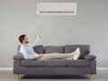 【エアコン節電】各メーカーの節電情報まとめ 結局つけっぱなしにしない方がいいの? 勘違いされがちな節電方法とは?