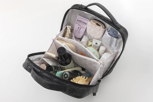 宝島社「nanakoななこがさらに本気で作った leur charme COSME POUCH BOOK」