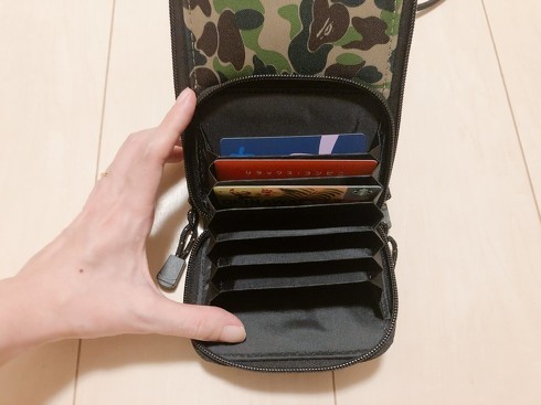 宝島社「BAPE KIDS by a bathing ape 2023 AUTUMN／WINTER COLLECTION じゃばら式CAMOスマホショルダー＆マイロコインケースBOOK」