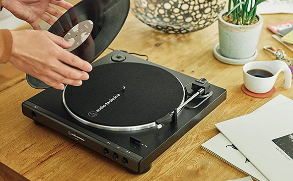 レコードプレーヤー