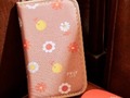 【付録】昭和レトロな「多機能ポーチ」が登場　アデリアレトロの花柄ポーチがかわいい＆便利