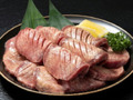 今選ばれている「ふるさと納税返礼品のお肉」ランキング　1位は厚切り牛タン　1万円〜2万円台の寄付金額のものが人気【2023年12月版】