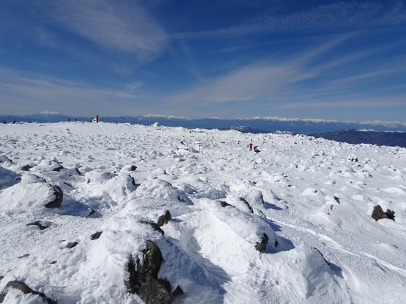 雪景色がきれいな山