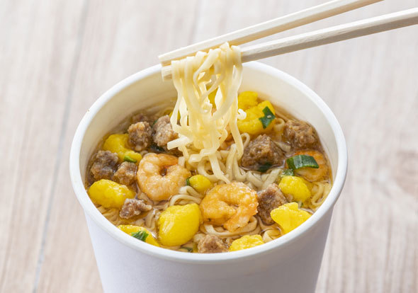 カップラーメン