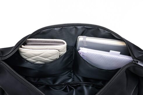 宝島社「荷物がスッキリ入る 整頓上手なハーフムーンBAG BOOK」