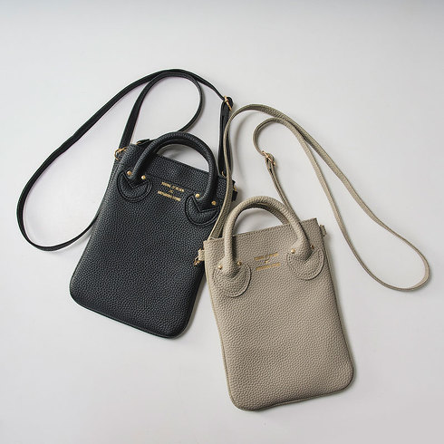 宝島社「YOUNG & OLSEN The DRYGOODS STORE スマホショルダー BAG BOOK TAUPE」