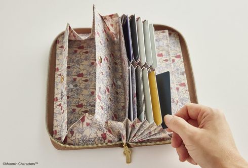 宝島社「MOOMIN 大容量のじゃばら式長財布 BOOK ROSE BROWN」