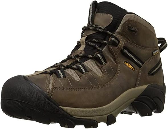 今売れているキーン（KEEN）の防水トレッキングシューズ：「トレッキングシューズ ターギー ツー ミッド ウォータープルーフ メンズ」